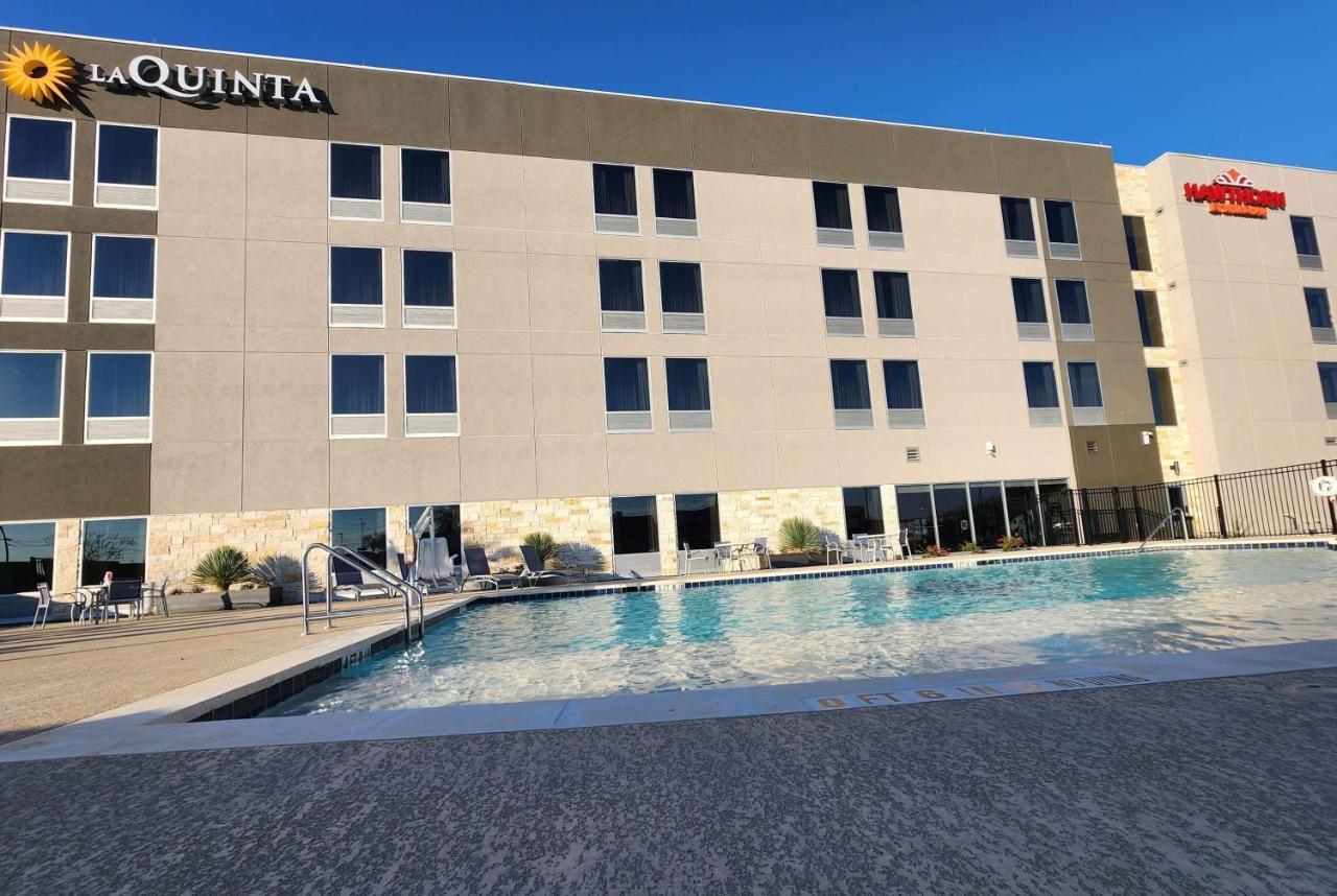 Hawthorn Suites By Wyndham Del Rio Exterior foto