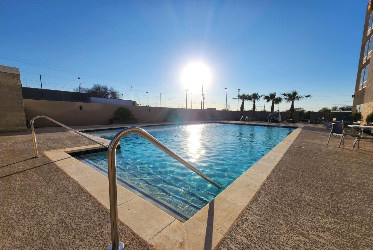 Hawthorn Suites By Wyndham Del Rio Exterior foto