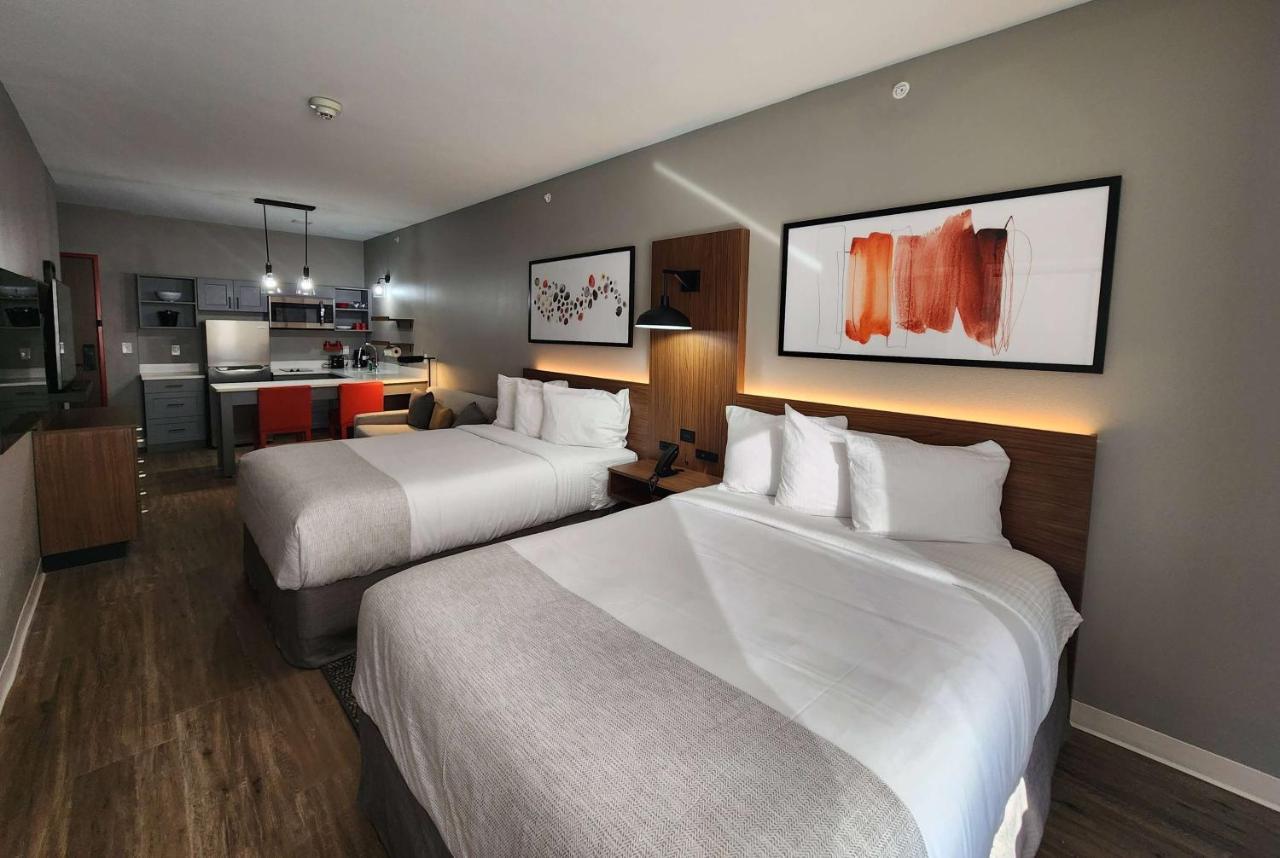 Hawthorn Suites By Wyndham Del Rio Exterior foto